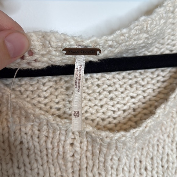 Free People 100% Cotton Distressed‎ Cream Sweater - XS - Picture 3 of 5